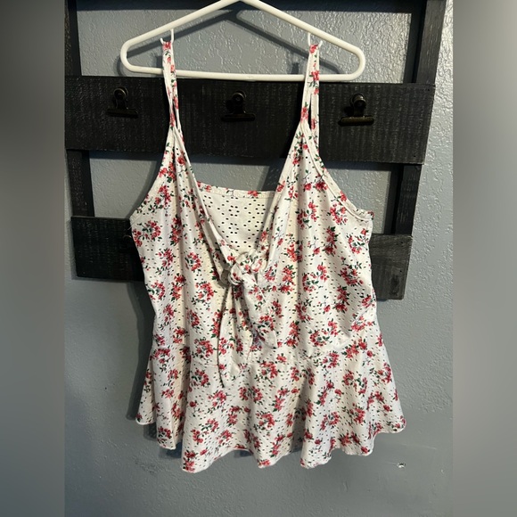SHEIN Flower Tank Top - Picture 1 of 5